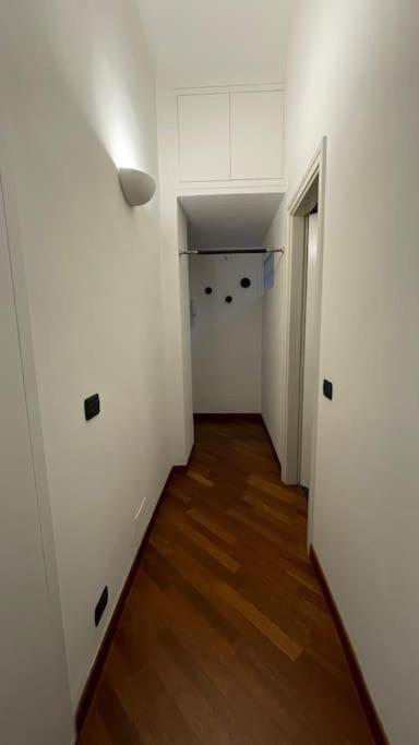 Appartamento "Iris" Milano Lunigiana In Stazione Centrale Esterno foto