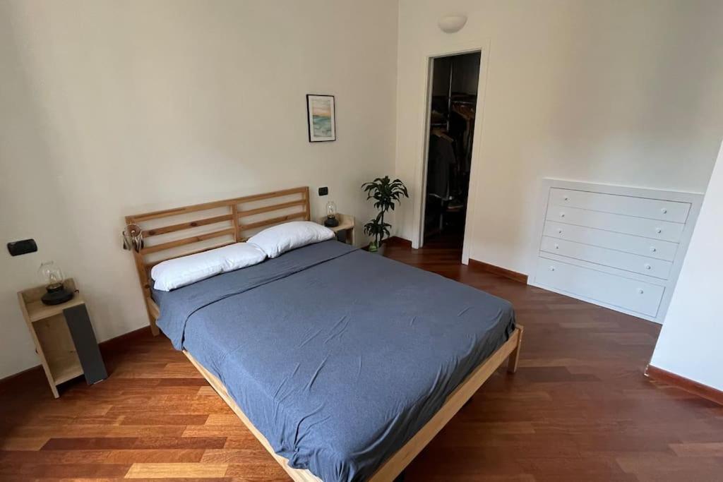 Appartamento "Iris" Milano Lunigiana In Stazione Centrale Esterno foto